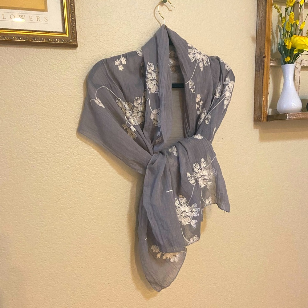 Flower embroidered scarf